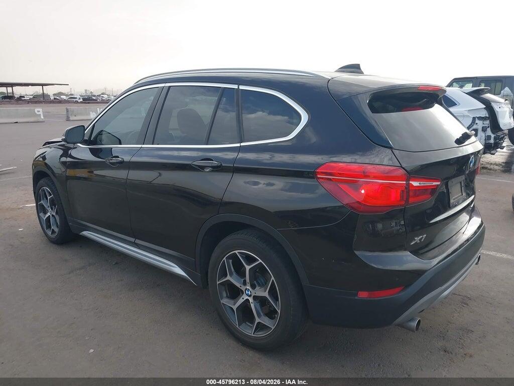 WBXHT3C33J3H33165 2018 BMW X1 photo no. 3