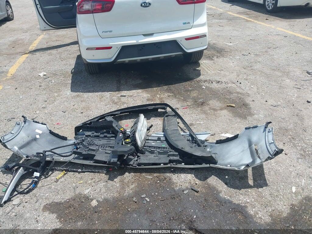 KNDCE3LC7J5111204 2018 KIA NIRO photo no. 12