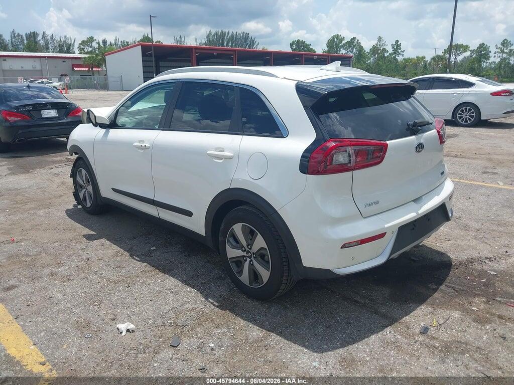 KNDCE3LC7J5111204 2018 KIA NIRO photo no. 3