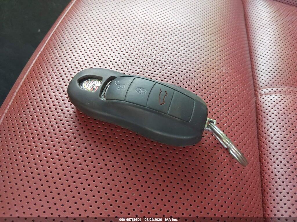 WP1AG2A59JLB63329 2018 PORSCHE MACAN photo no. 11