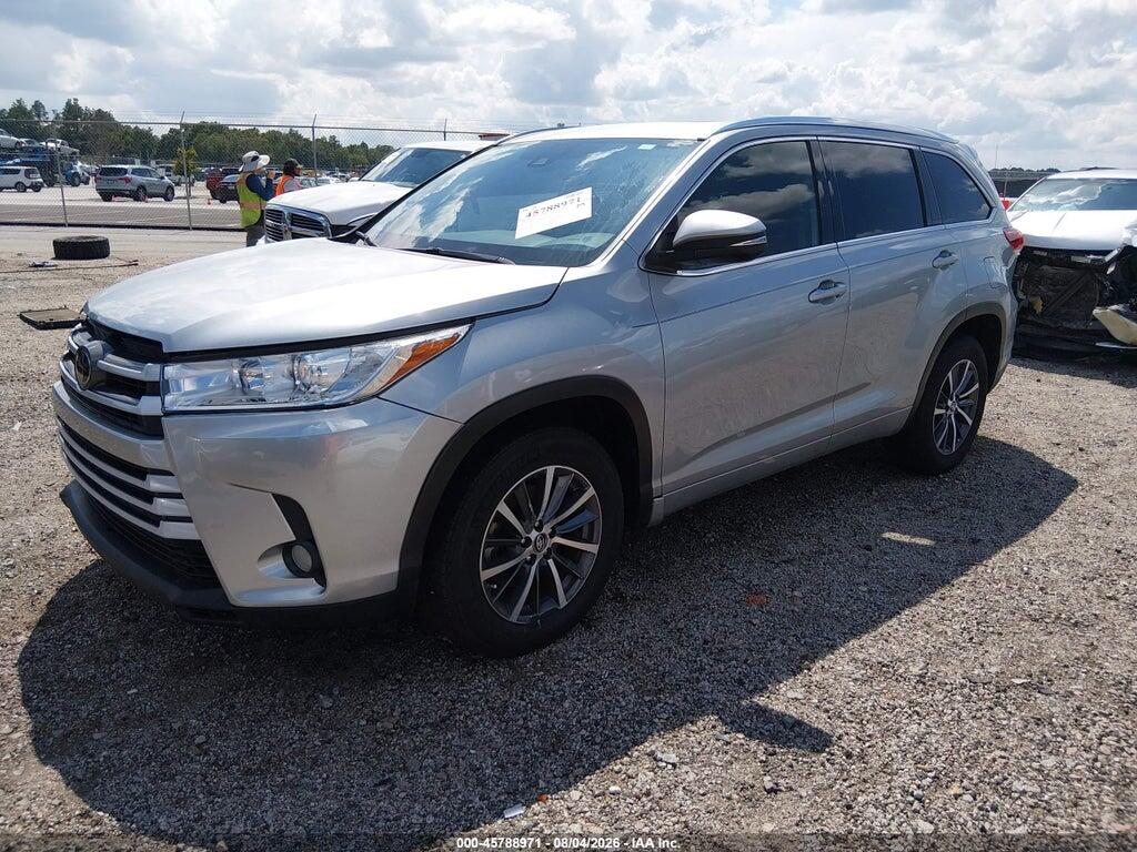 5TDKZRFH7JS536880 2018 TOYOTA HIGHLANDER photo no. 2