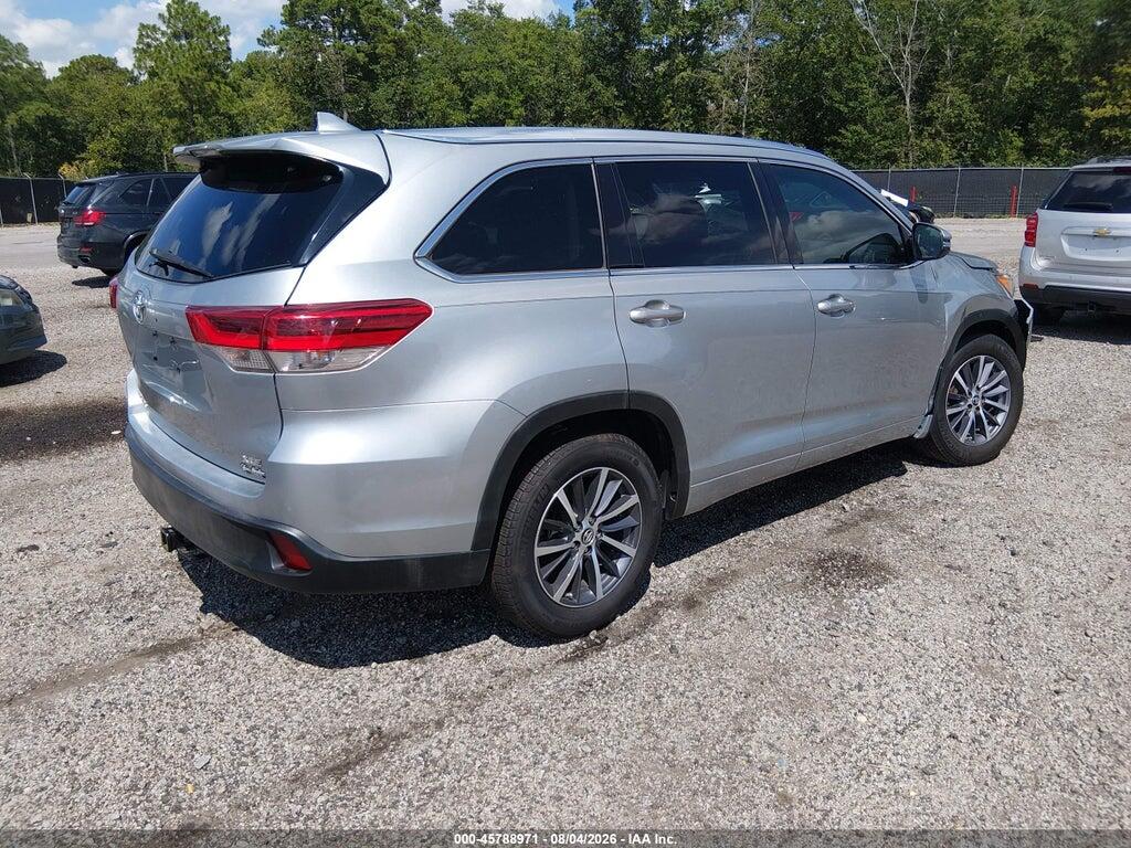 5TDKZRFH7JS536880 2018 TOYOTA HIGHLANDER photo no. 4