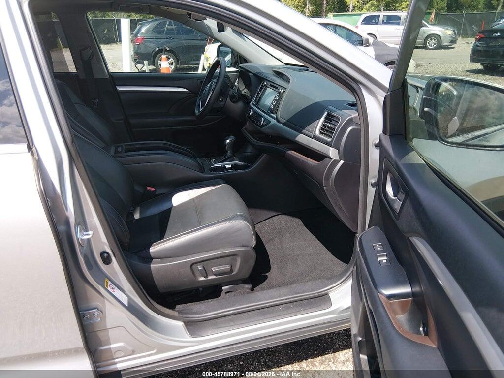 5TDKZRFH7JS536880 2018 TOYOTA HIGHLANDER photo no. 5