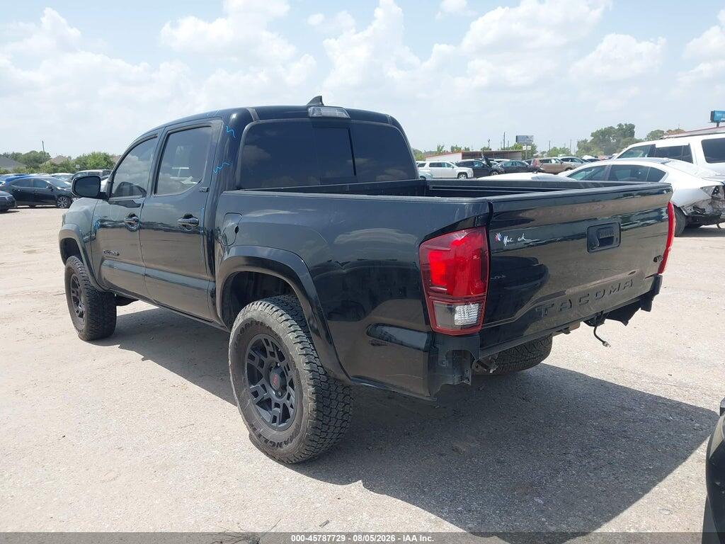 5TFAZ5CN4JX070639 2018 TOYOTA TACOMA photo no. 3