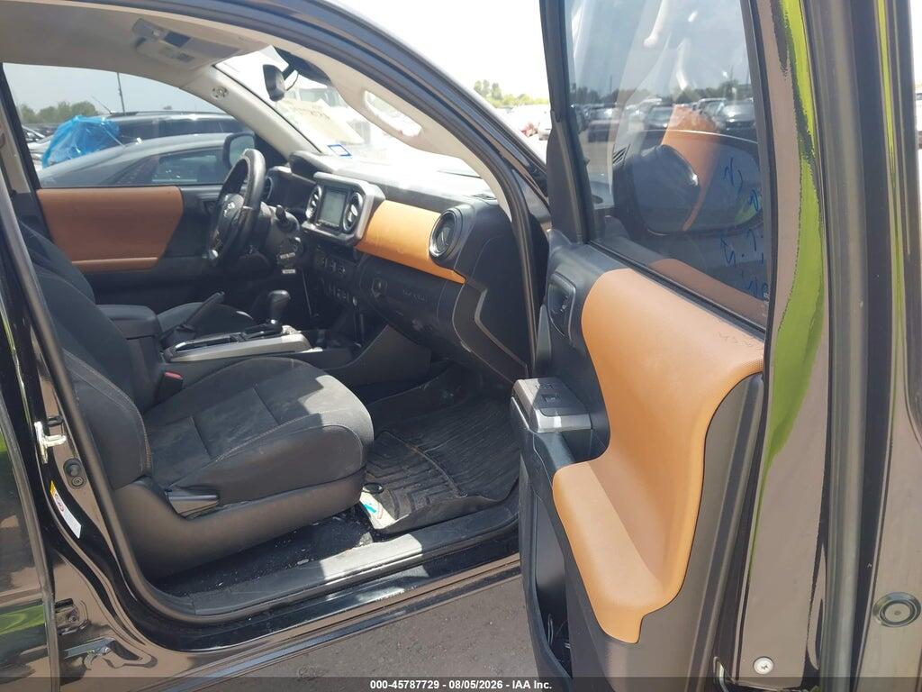 5TFAZ5CN4JX070639 2018 TOYOTA TACOMA photo no. 5