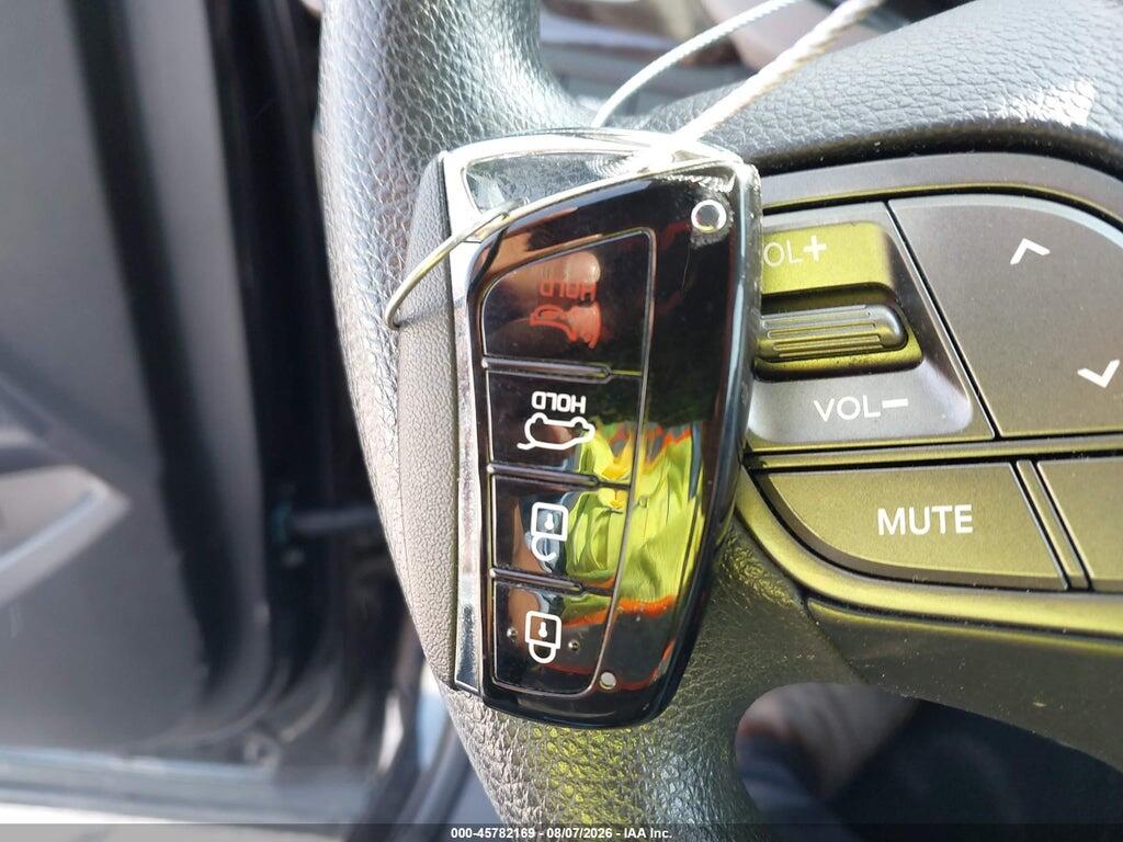 5NMZU3LB0JH061408 2018 HYUNDAI SANTA FE SPORT photo no. 11