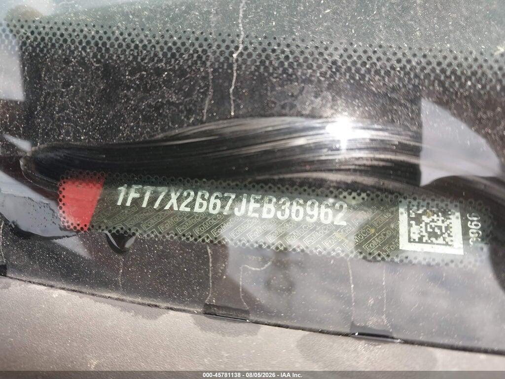 1FT7X2B67JEB36962 2018 FORD F-250 photo no. 9