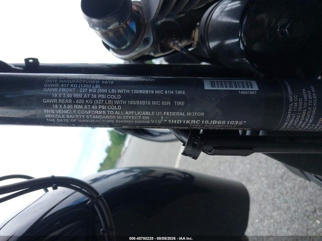 1HD1KRC19JB661036 2018 HARLEY-DAVIDSON FLHXS photo no. 10