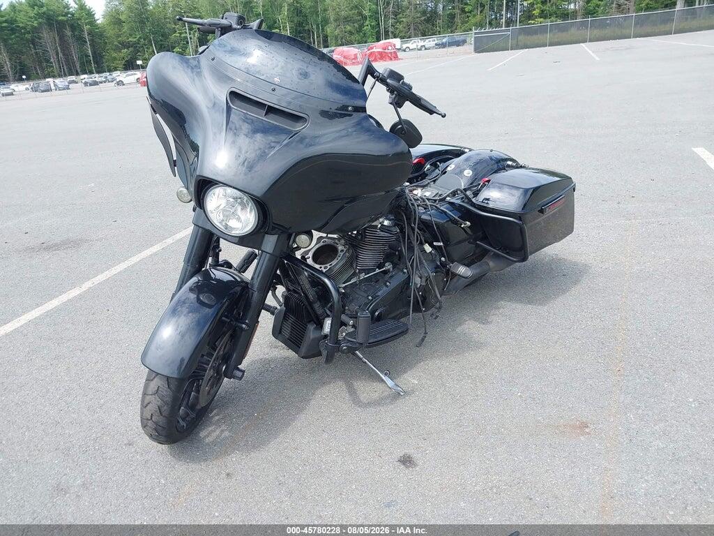 1HD1KRC19JB661036 2018 HARLEY-DAVIDSON FLHXS photo no. 2