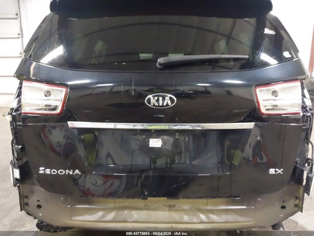 KNDMC5C14J6376192 2018 KIA SEDONA photo no. 6