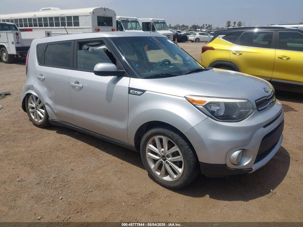 KNDJP3A56J7549786 2018 KIA SOUL photo no. 1