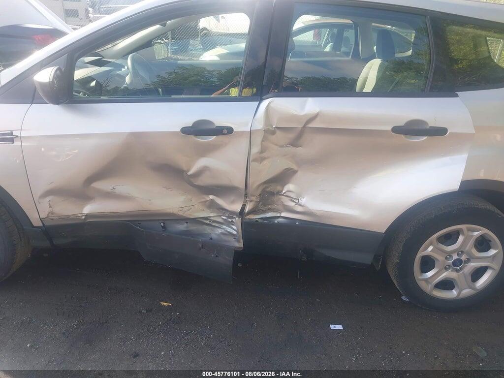 1FMCU0F78JUC77586 2018 FORD ESCAPE photo no. 6