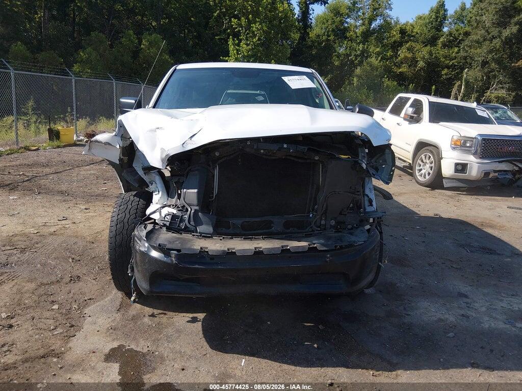 1C6RR7FT8JS197827 2018 RAM 1500 photo no. 6