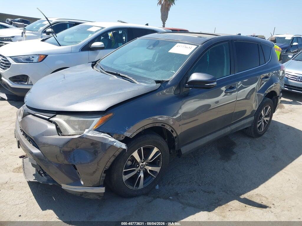 2T3RFREV9JW800923 2018 TOYOTA RAV4 photo no. 2