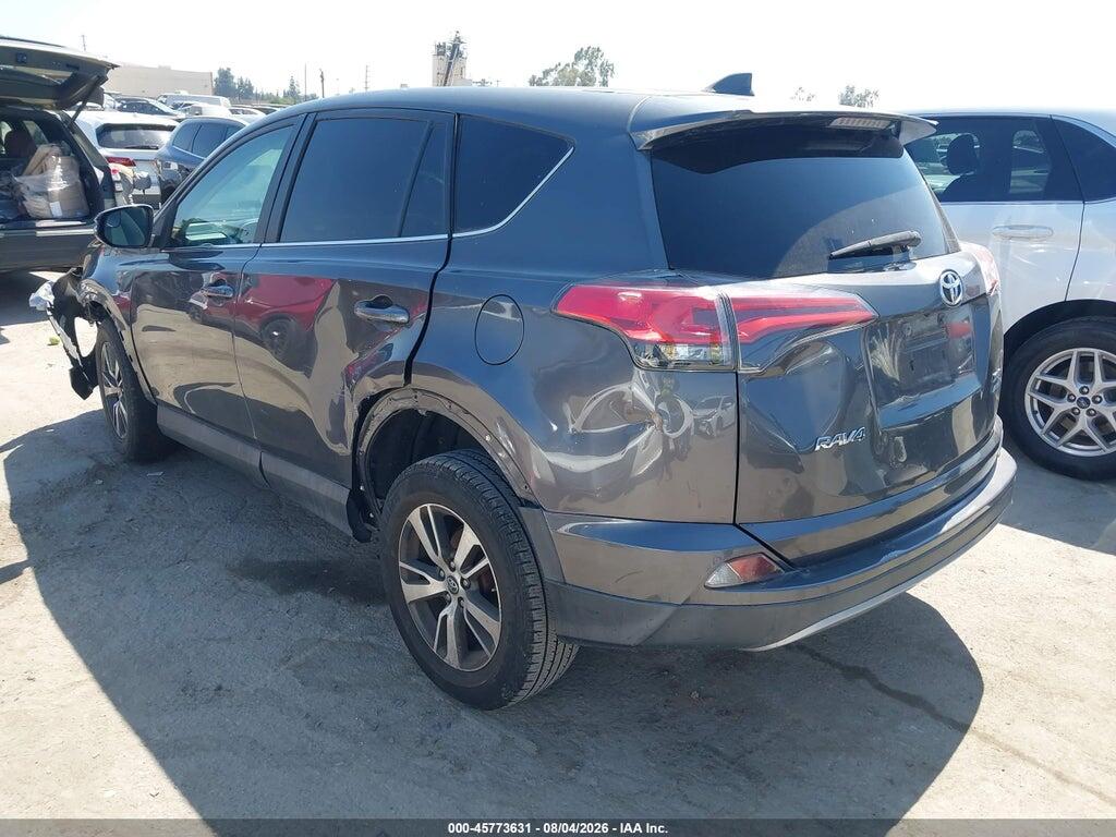 2T3RFREV9JW800923 2018 TOYOTA RAV4 photo no. 3