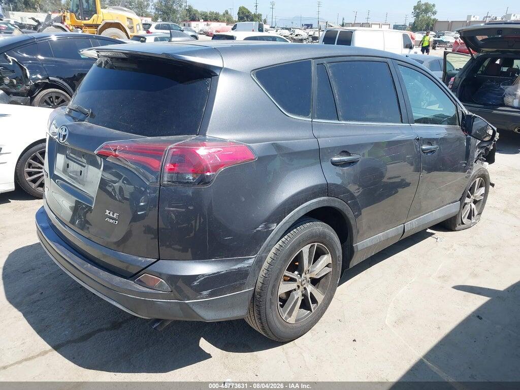 2T3RFREV9JW800923 2018 TOYOTA RAV4 photo no. 4