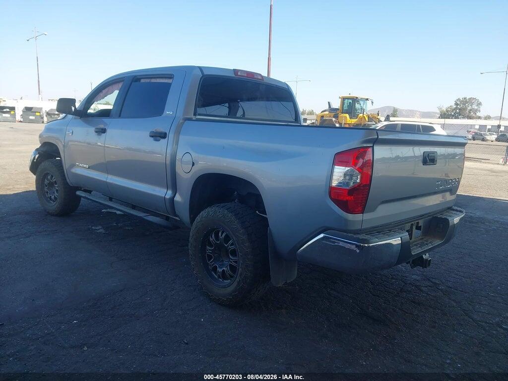 5TFEY5F12JX231261 2018 TOYOTA TUNDRA photo no. 3