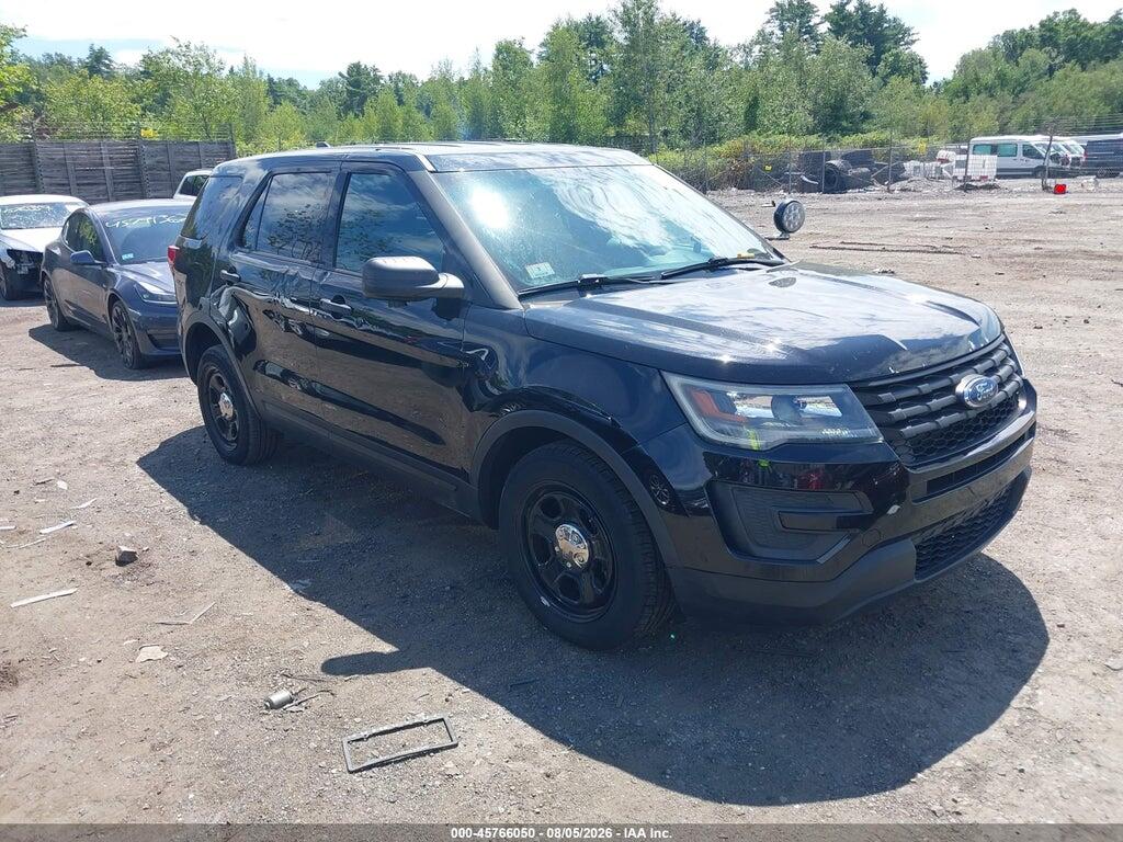 1FM5K8AR8JGB34397 2018 FORD POLICE INTERCEPTOR UTILITY photo no. 1
