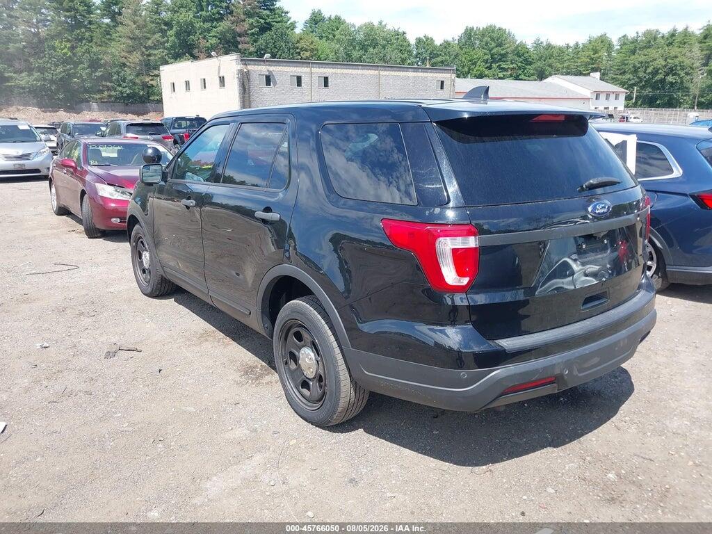 1FM5K8AR8JGB34397 2018 FORD POLICE INTERCEPTOR UTILITY photo no. 3