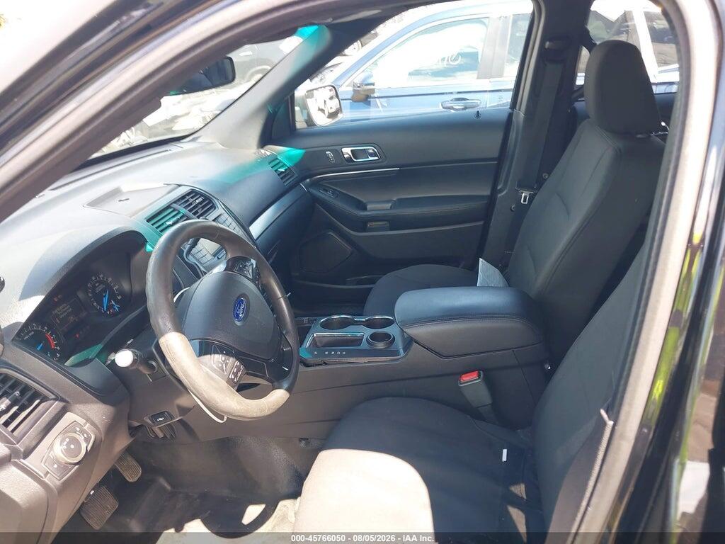 1FM5K8AR8JGB34397 2018 FORD POLICE INTERCEPTOR UTILITY photo no. 5