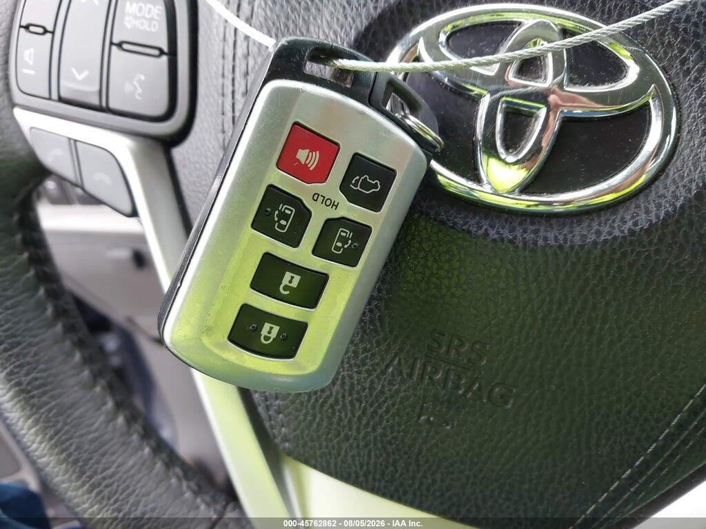 5TDYZ3DC4JS922574 2018 TOYOTA SIENNA photo no. 11