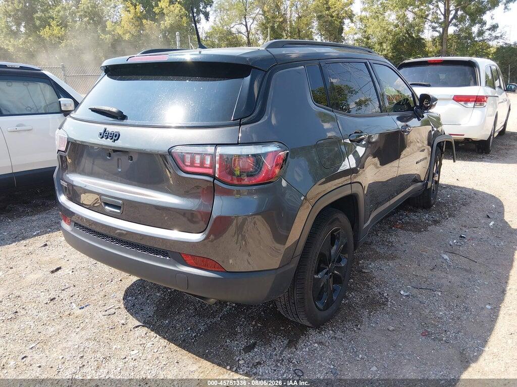3C4NJCBB3JT358930 2018 JEEP COMPASS photo no. 4