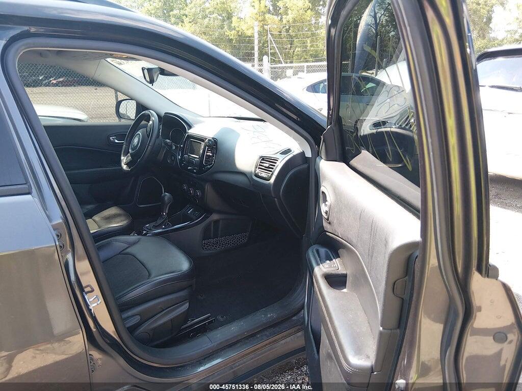 3C4NJCBB3JT358930 2018 JEEP COMPASS photo no. 5