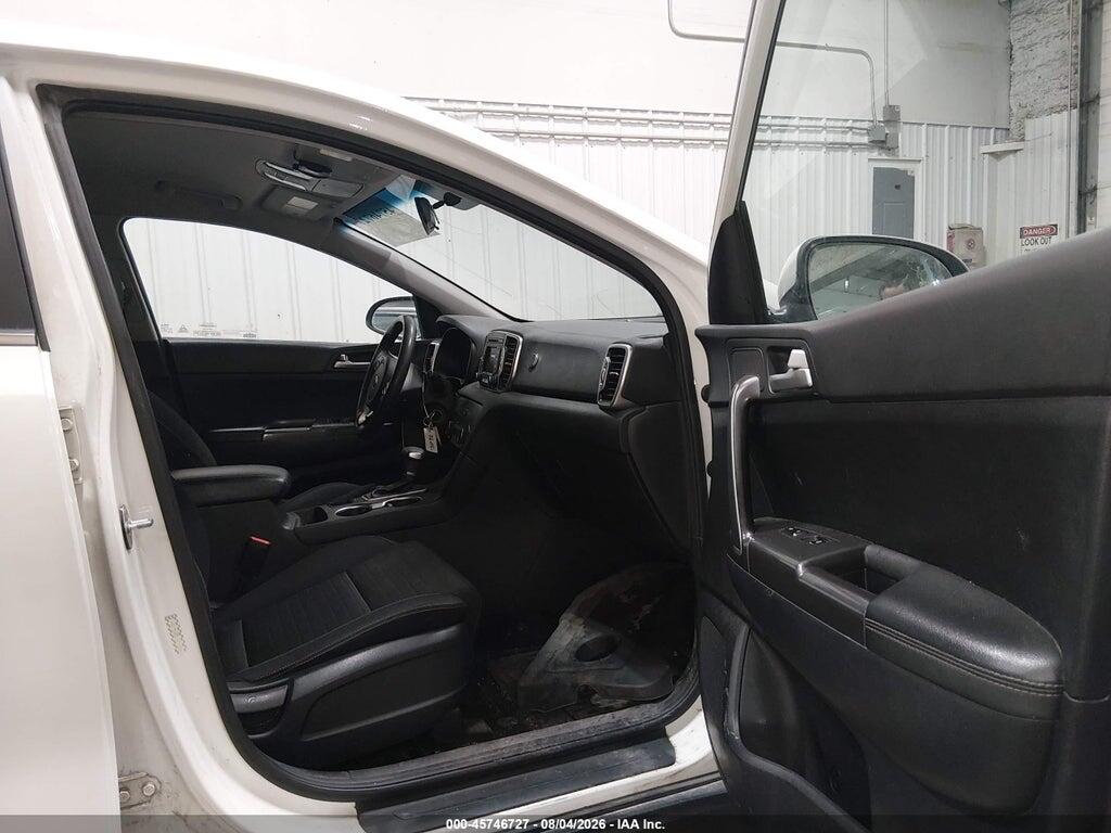 KNDPMCAC3J7473056 2018 KIA SPORTAGE photo no. 5