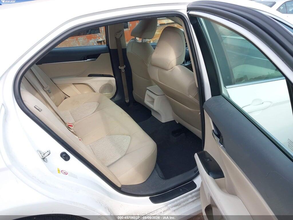 4T1B11HK2JU140610 2018 TOYOTA CAMRY photo no. 8