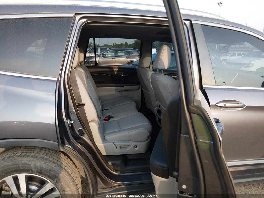 5FNYF5H78JB020659 2018 HONDA PILOT photo no. 8