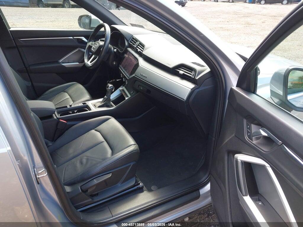 WA1AECF38K1075495 2019 AUDI Q3 photo no. 5
