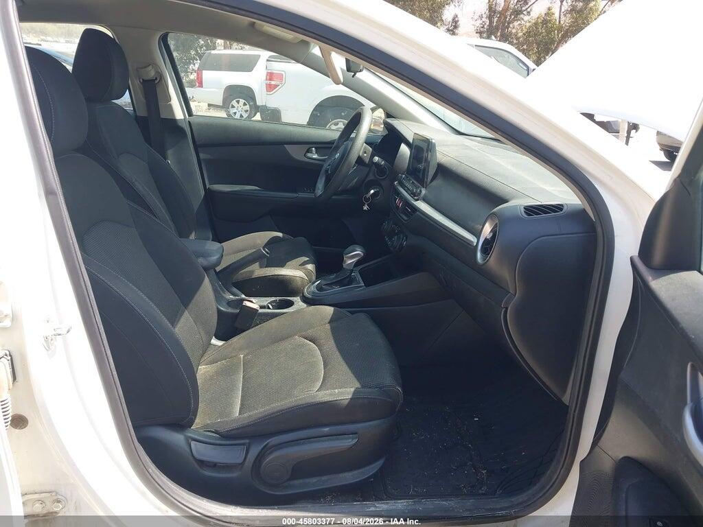 3KPF24AD7KE010841 2019 KIA FORTE photo no. 5