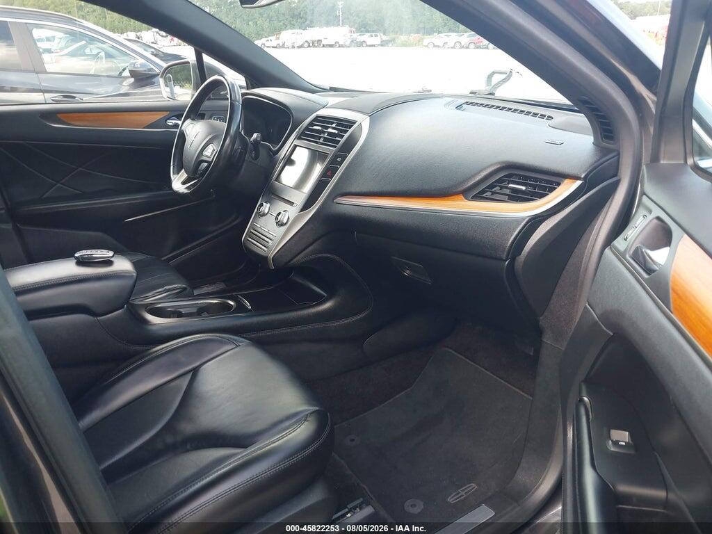 5LMCJ2D97KUL00296 2019 LINCOLN MKC photo no. 5
