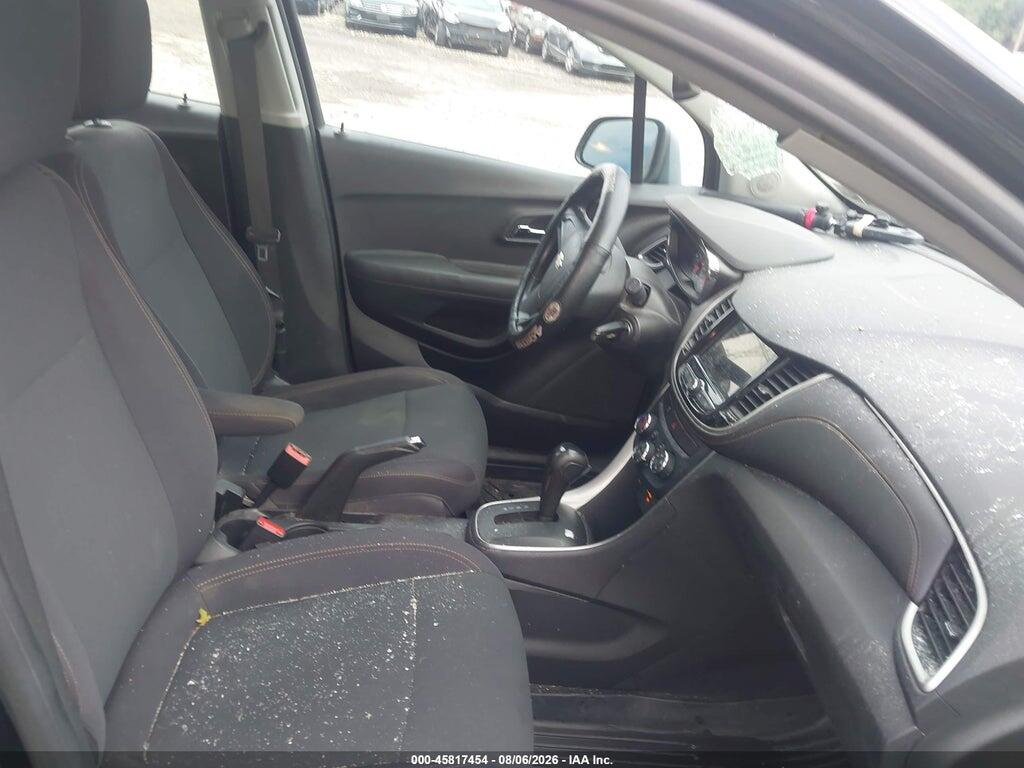 3GNCJNSB5KL345009 2019 CHEVROLET TRAX photo no. 5