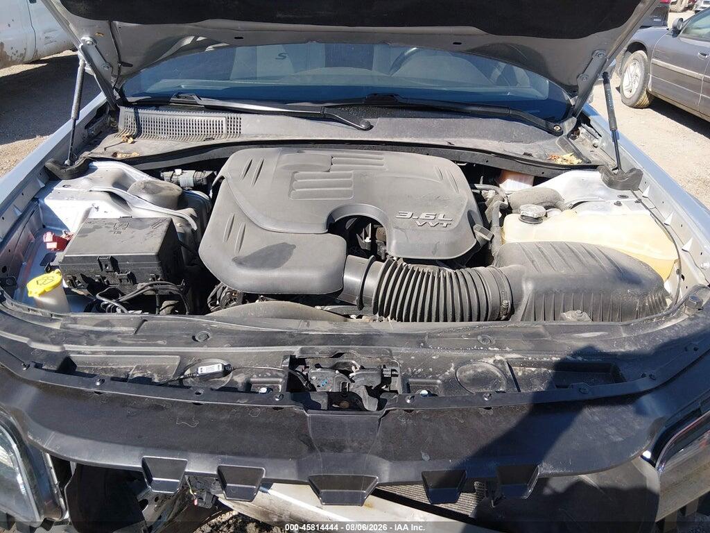 2C3CCAGGXKH733365 2019 CHRYSLER 300 photo no. 10