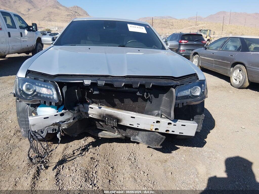 2C3CCAGGXKH733365 2019 CHRYSLER 300 photo no. 12
