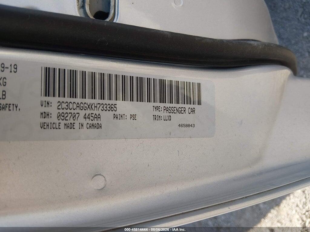 2C3CCAGGXKH733365 2019 CHRYSLER 300 photo no. 9