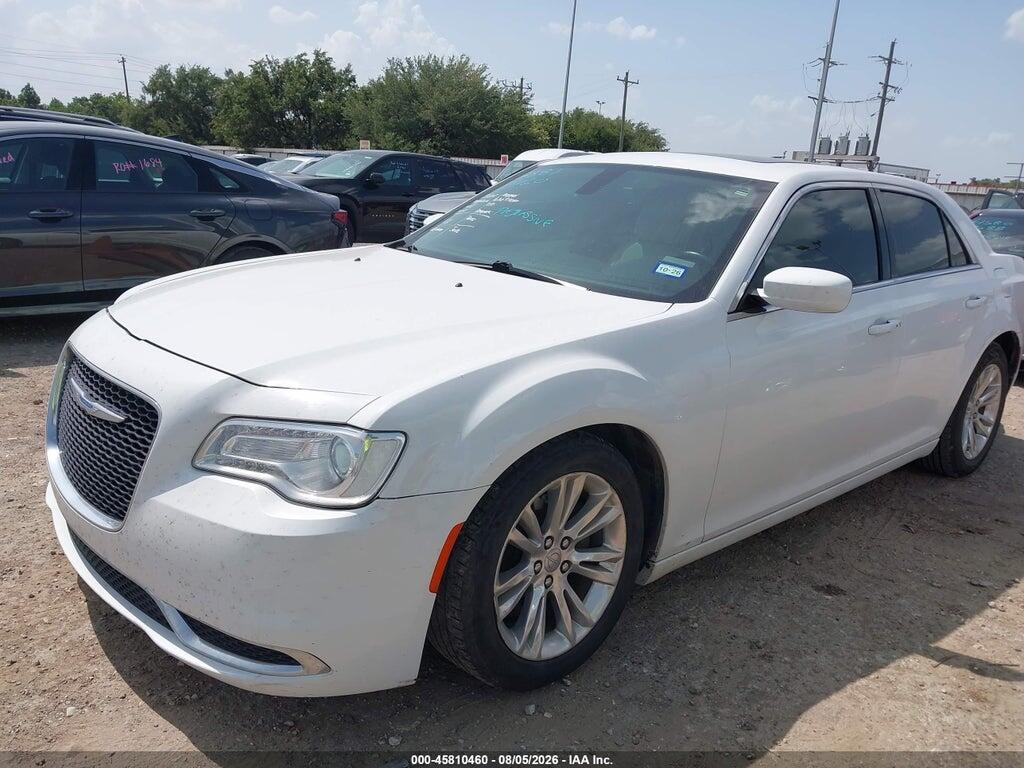 2C3CCAAG0KH542417 2019 CHRYSLER 300 photo no. 2