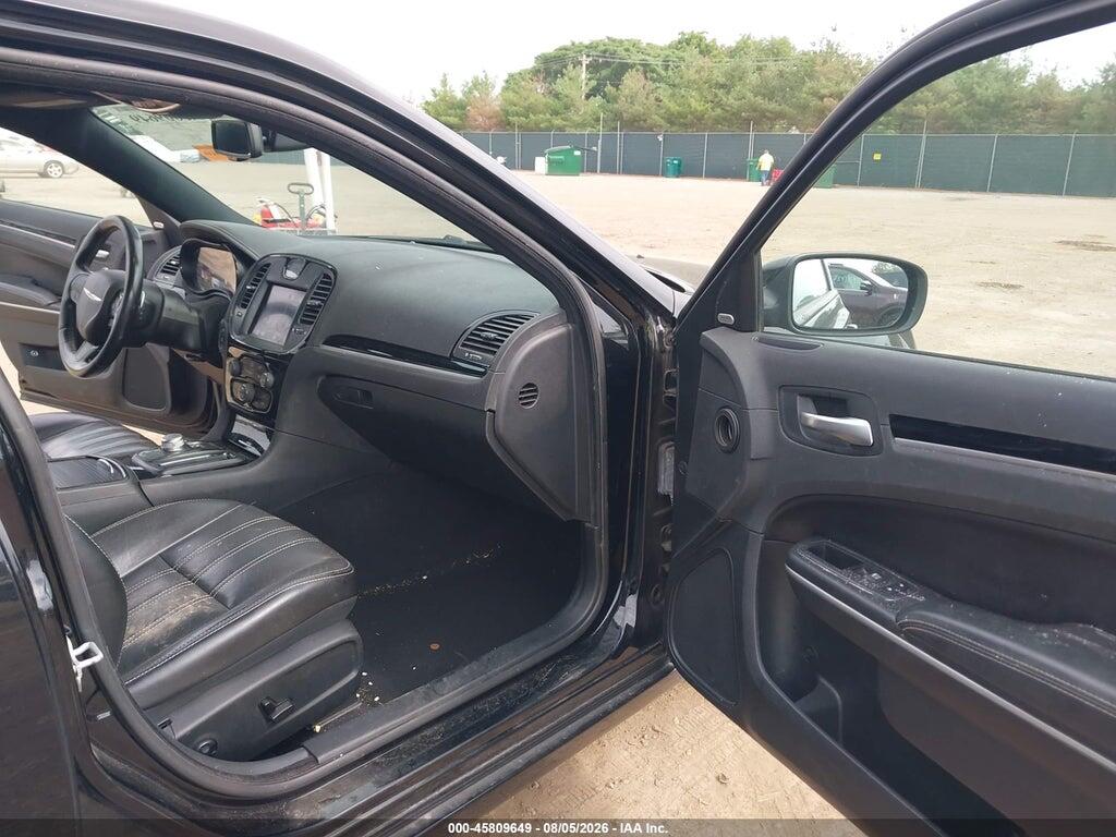 2C3CCABG7KH590883 2019 CHRYSLER 300 photo no. 5