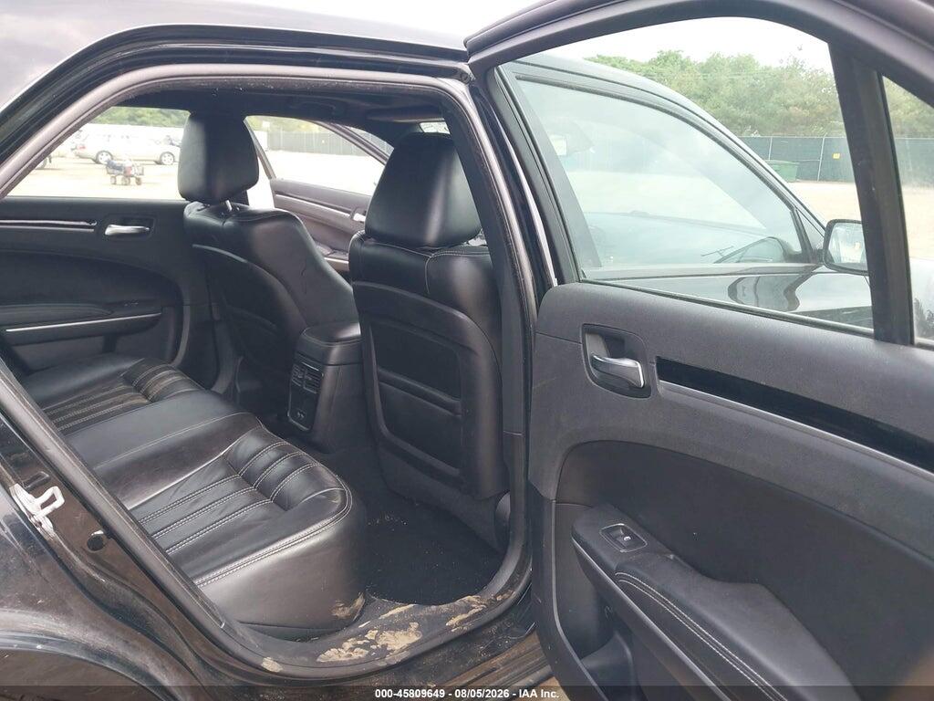 2C3CCABG7KH590883 2019 CHRYSLER 300 photo no. 8