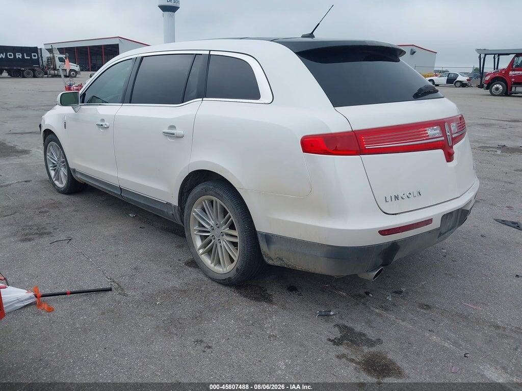 2LMHJ5AT6KBL03341 2019 LINCOLN MKT photo no. 3