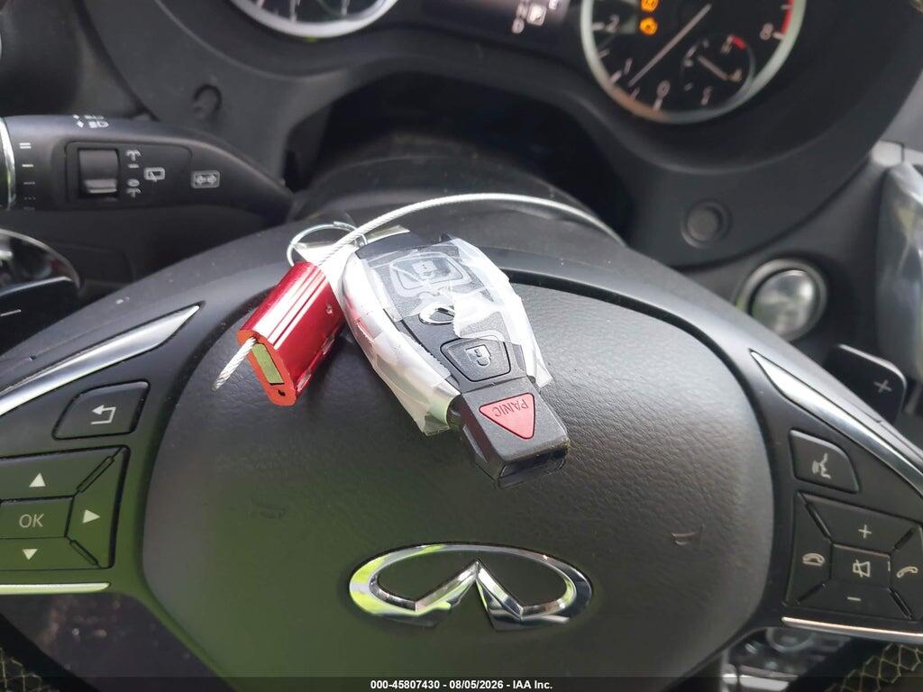 SJKCH5CP7KA011762 2019 INFINITI QX30 photo no. 11