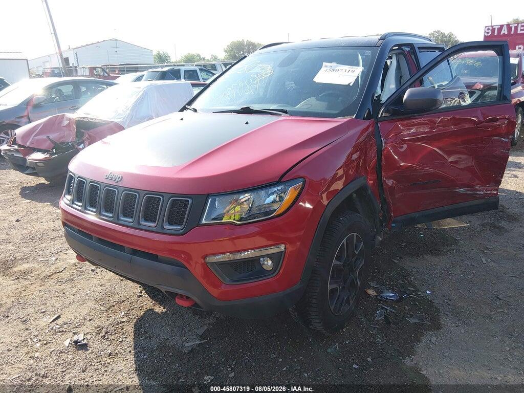 3C4NJDDB4KT669111 2019 JEEP COMPASS photo no. 2