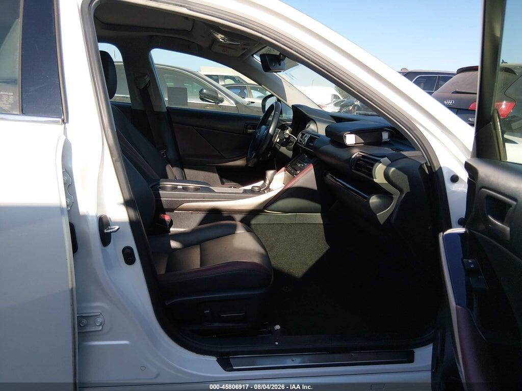 JTHBA1D23K5092510 2019 LEXUS IS 300 photo no. 5