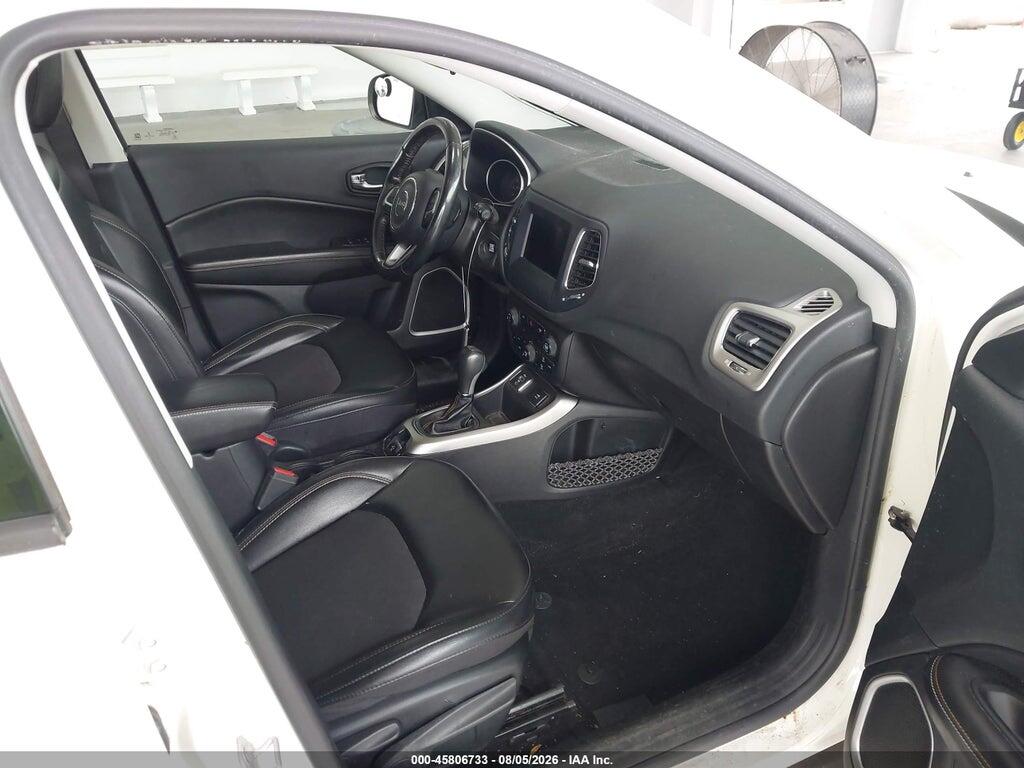3C4NJCBB2KT851483 2019 JEEP COMPASS photo no. 5