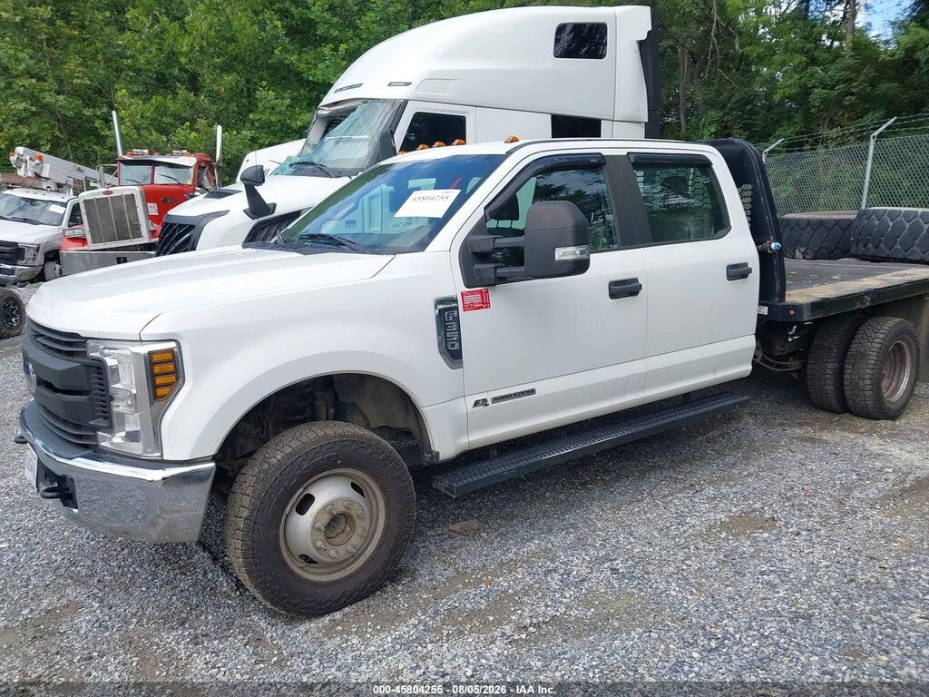 1FD8W3HT6KEF89512 2019 FORD F-350 CHASSIS photo no. 2