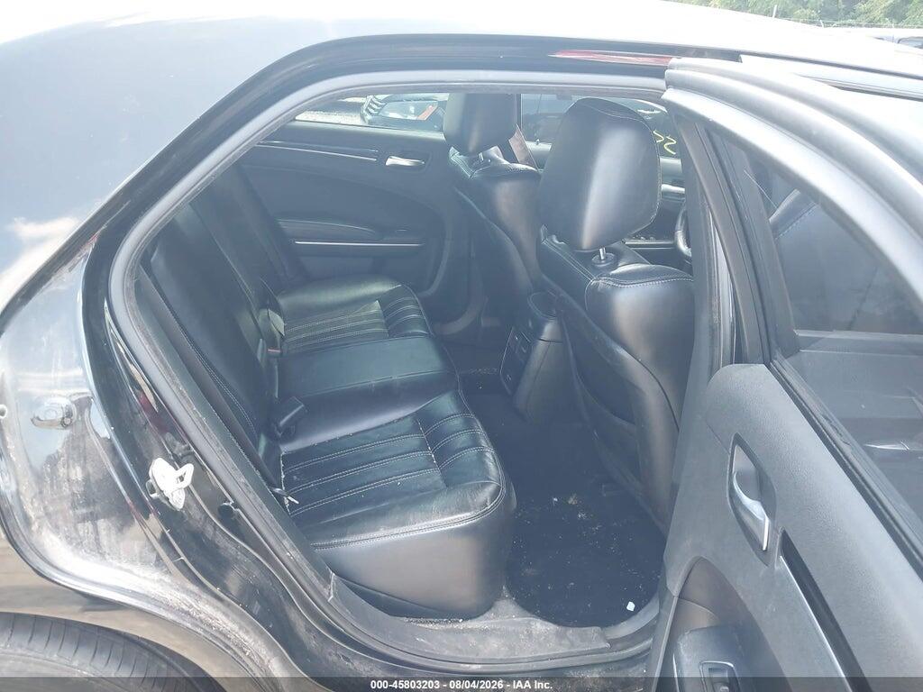 2C3CCABG4KH585446 2019 CHRYSLER 300 photo no. 8