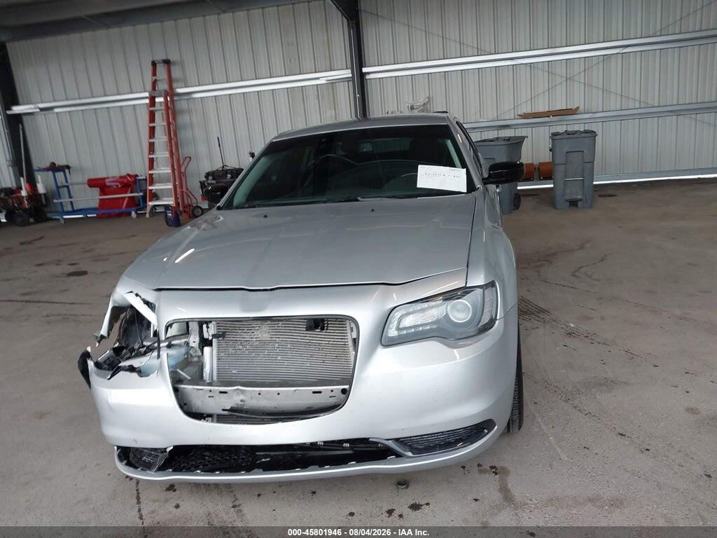 2C3CCARG4KH602509 2019 CHRYSLER 300 photo no. 12