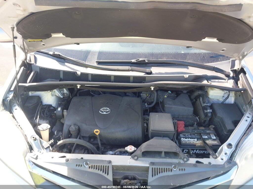 5TDYZ3DC2KS013556 2019 TOYOTA SIENNA photo no. 10