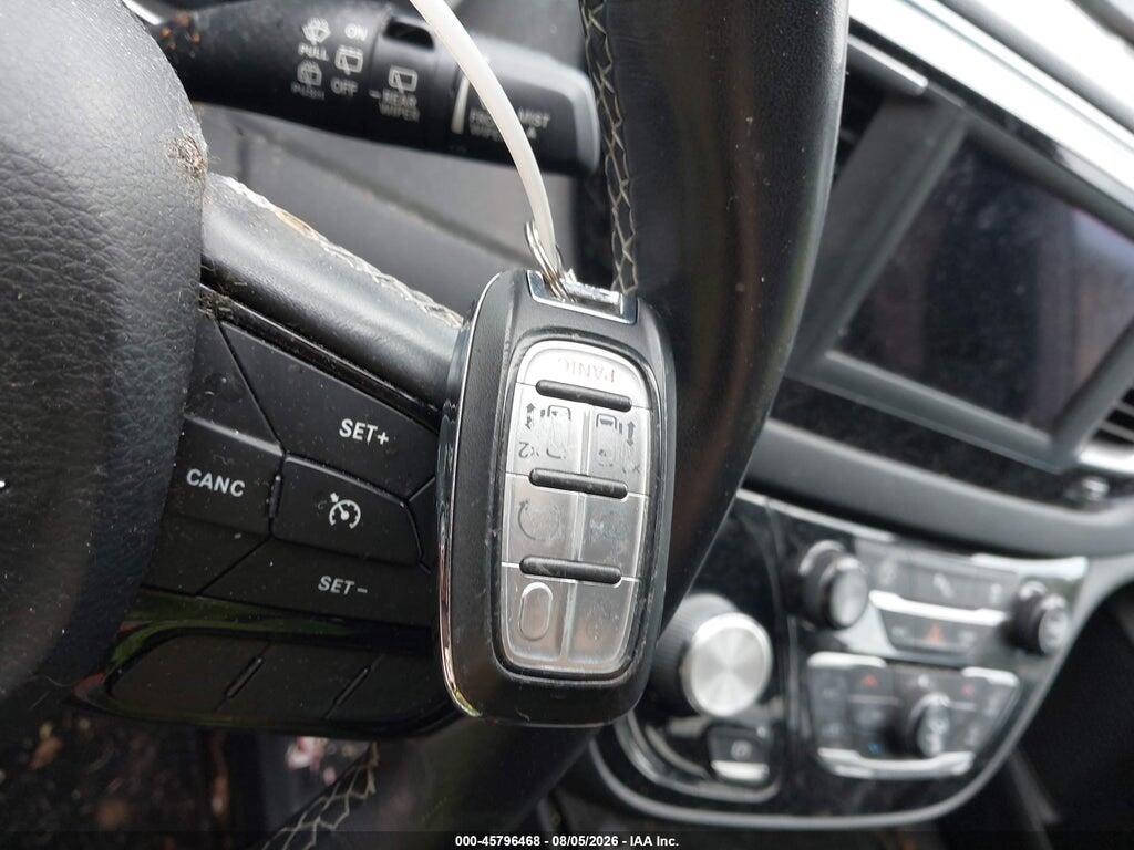 2C4RC1FG5KR598071 2019 CHRYSLER PACIFICA photo no. 11